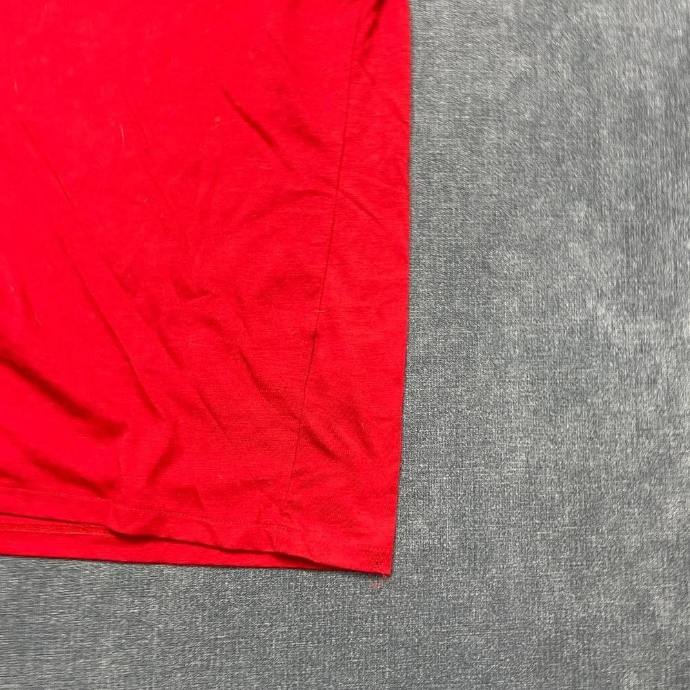 Nike Dri Fit T-Shirt Mens Medium Red Athletic Cut Swoosh Logo Travel Casual Tee